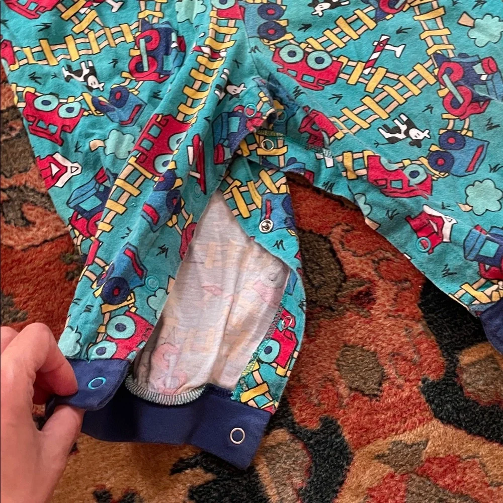 Vintage Baby OshKosh B'gosh Boys Retro One-Piece Train Romper Onsie 24M 80s 90s